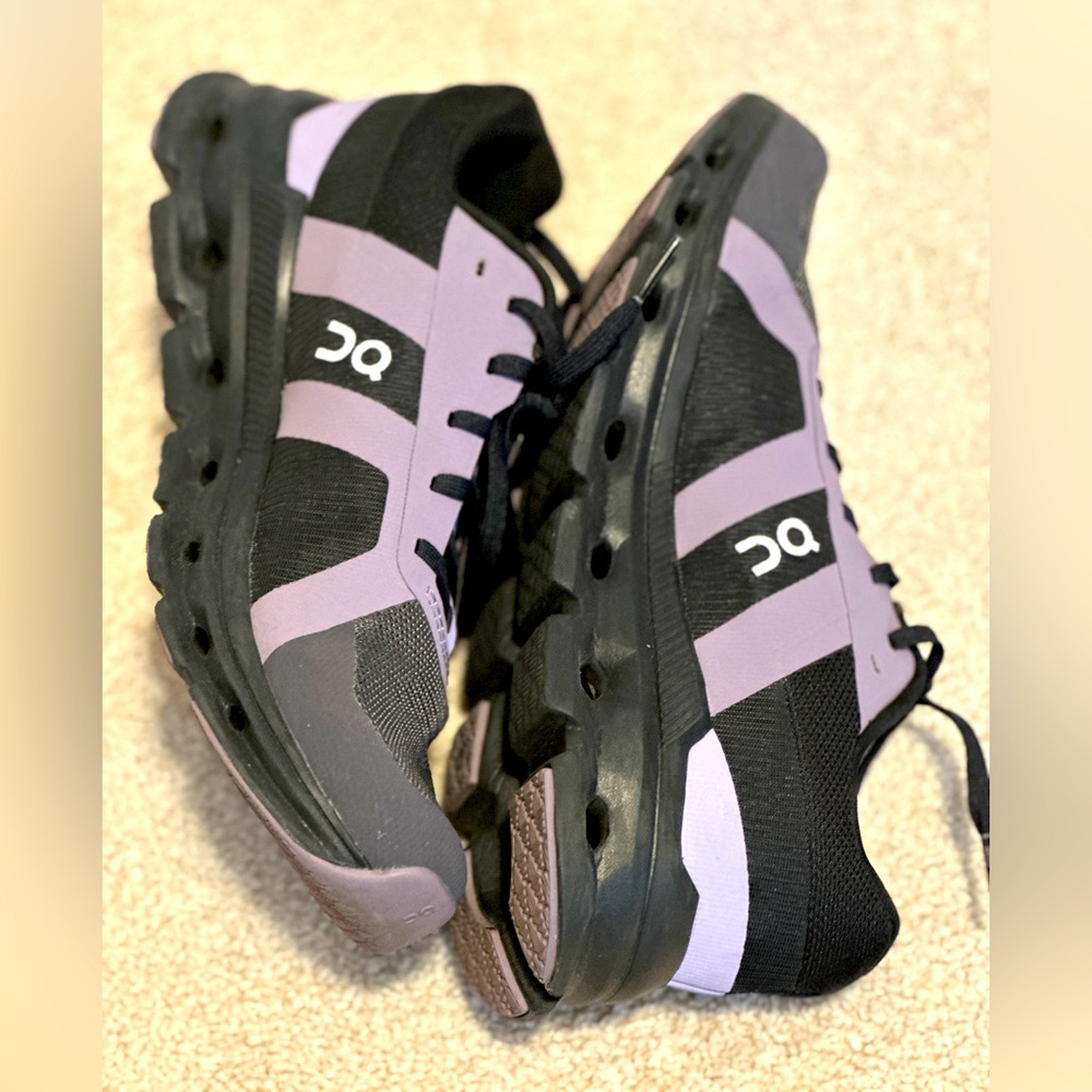 On Cloud worn twice! Perfect condition!